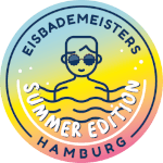 Summer Edition Logo der Eisbadameisters -Junge mit Sonnenbrille im Wasser
