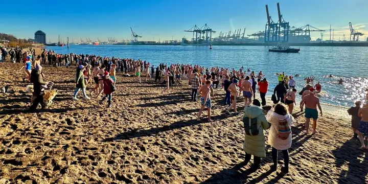 Eisbaden für den Verein Bergedorfer Engel