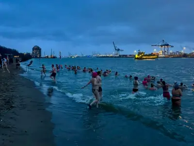 Ein Eisbad für den Verein Mahlzeit Hamburg